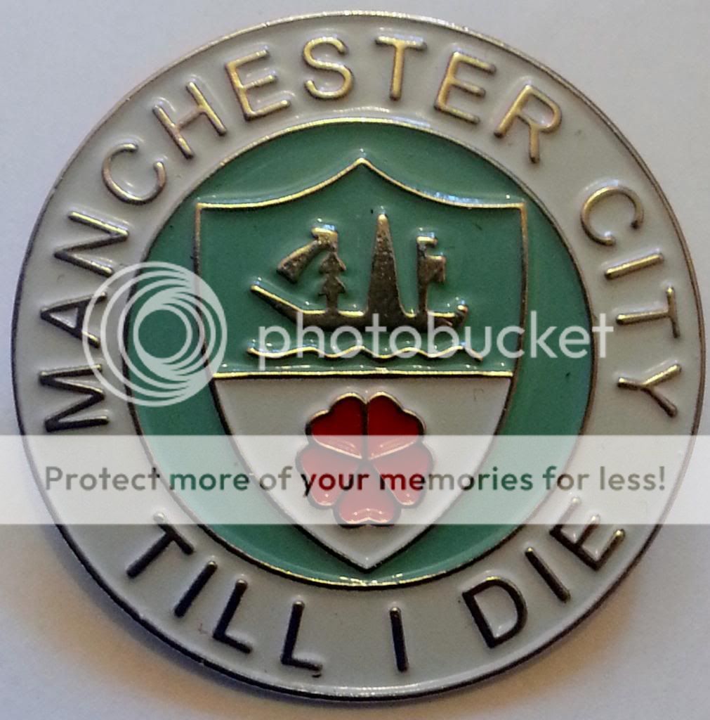 有关以下物品的详细资料: manchester city pin badge big man city